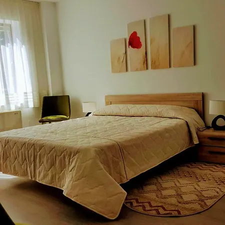 Sanitas ゲストハウス 3*